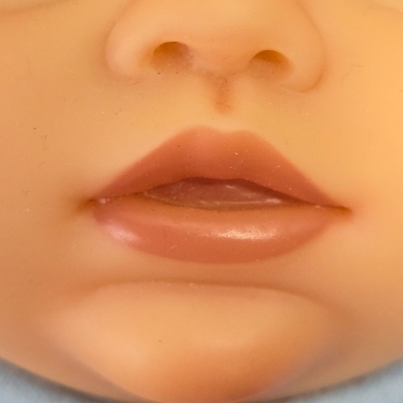 Ashton Drake Marissa‎ May Newborn Doll Purple Eyes Brown Hair Lifelike - Picture 7 of 13